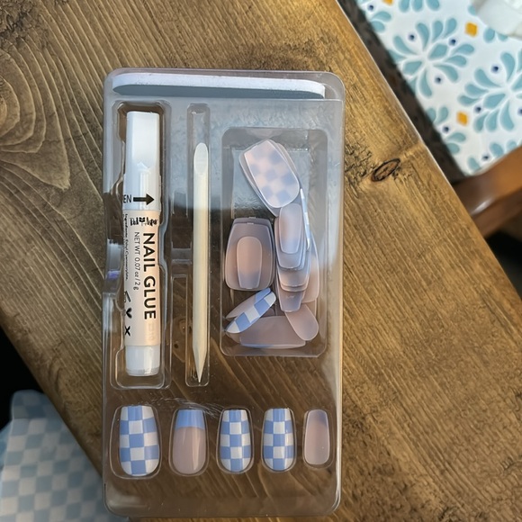 Red Aspen Square Nails - Picture 3 of 3